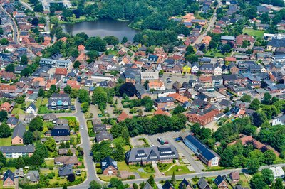 Die Stadt Bredstedt aus der Höhe