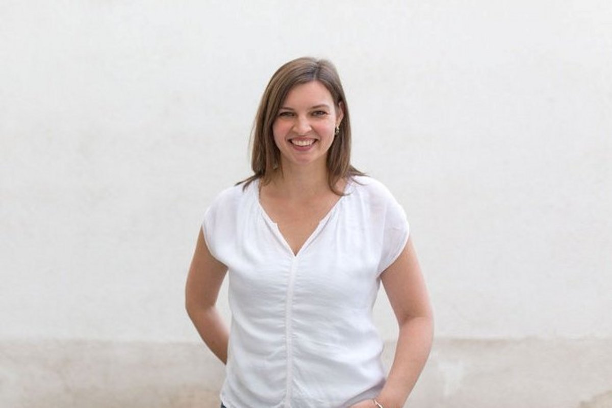 Der Vortrag von Finanzexpertin Lisa Breloer beginnt am 07. Oktober um 18:30 Uhr. Foto: Privat/herindependentlife.de eine Frau